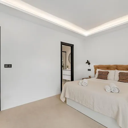 Apartment Modern 2b In The Heart Of Puerto Banus Marbella