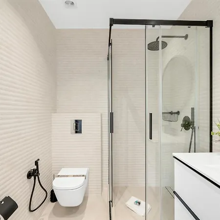 Modern 2b In The Heart Of Puerto Banus Marbella