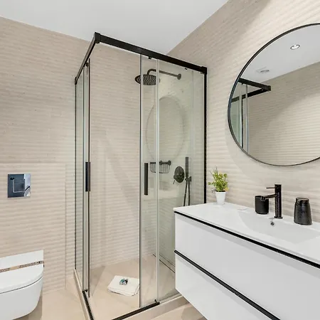 Modern 2b In The Heart Of Puerto Banus
