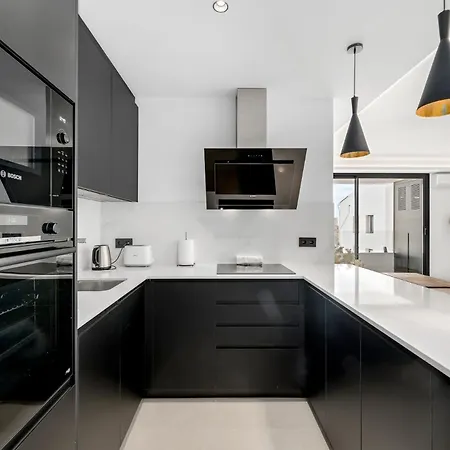 Modern 2b In The Heart Of Puerto Banus * Marbella