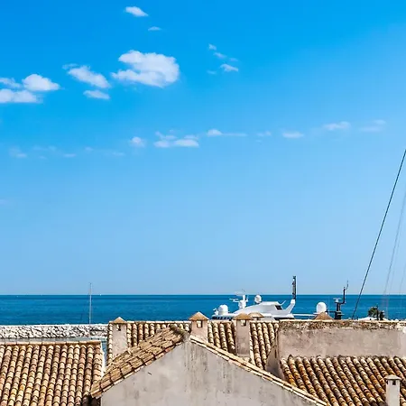 Modern 2b In The Heart Of Puerto Banus Marbella